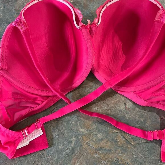 Victoria’s Secret 34DDD Body by Victoria Pink Lace Underwire Bra - Picture 8 of 8